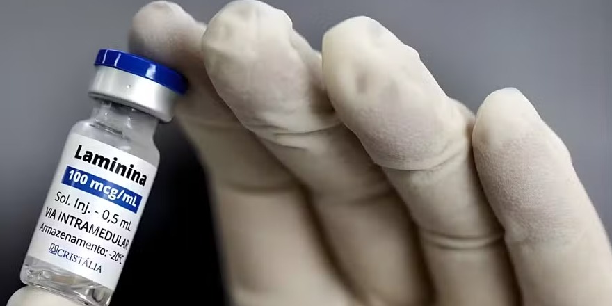 Laboratório Cristália afirma que mortes de pacientes que receberam polilaminina não têm relação com o medicamento.