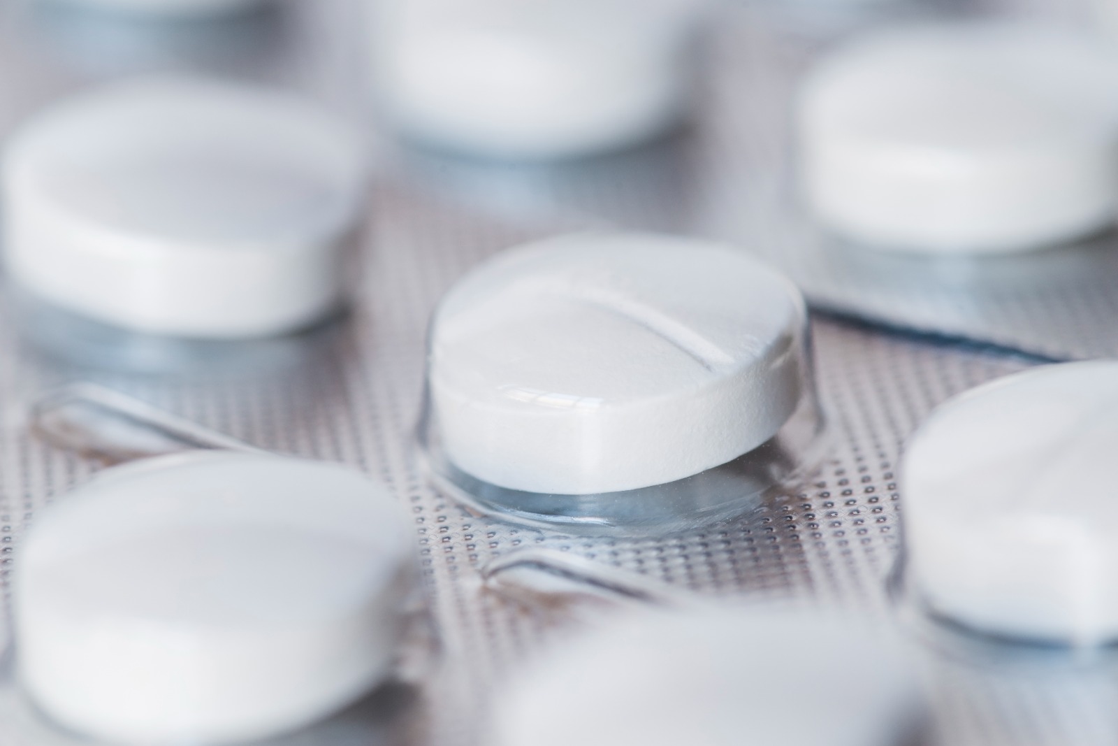  Anvisa aprova medicamento inovador para tipo de câncer de pulmão