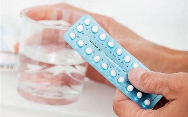 CFF aprova prescrição de contraceptivos hormonais por farmacêuticos