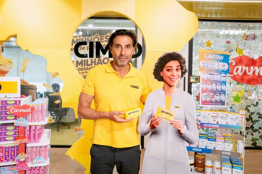 Cimed lança I.A que lê e explica bulas de medicamentos pelo WhatsApp