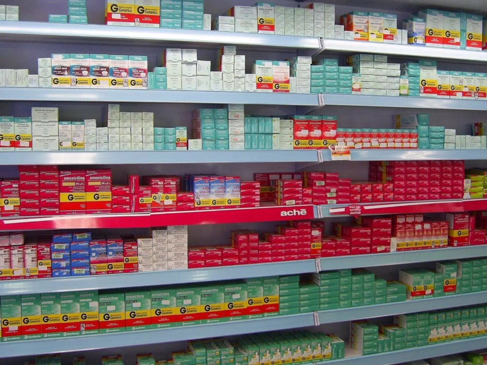 Farmácia é condenada a indenizar cliente após venda e dispensação errada de medicamento