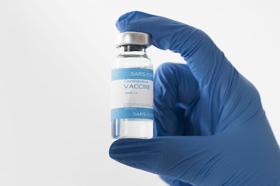 Fiocruz pedirá à Anvisa uso emergencial da vacina contra Covid-19
