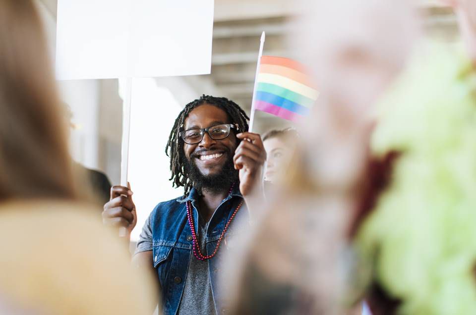 Gigantes do setor farmacêutico apoiam Fórum de Empresas LGBT