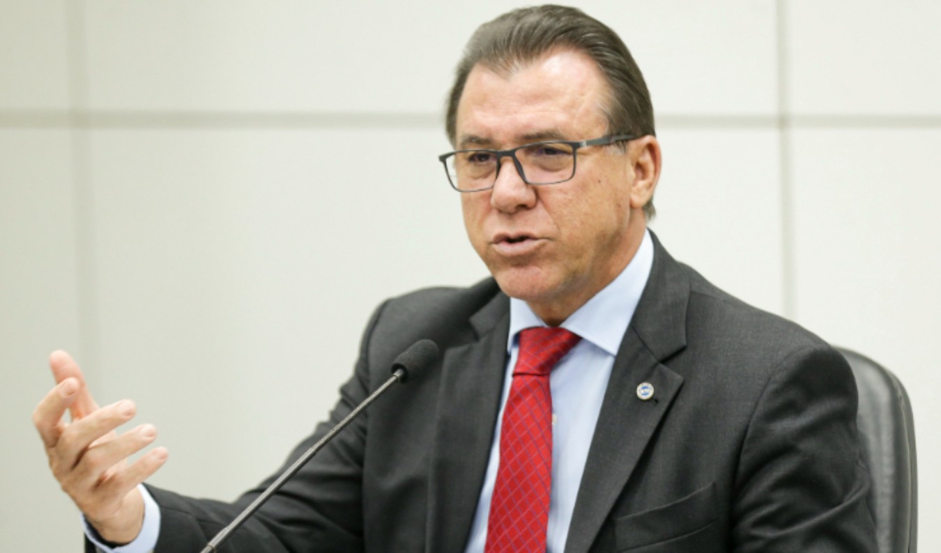 Ministro do Trabalho defende jornada 6x1 como novo foco do Congresso