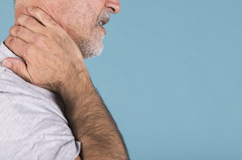 Por que a Covid-19 causa dores no corpo?