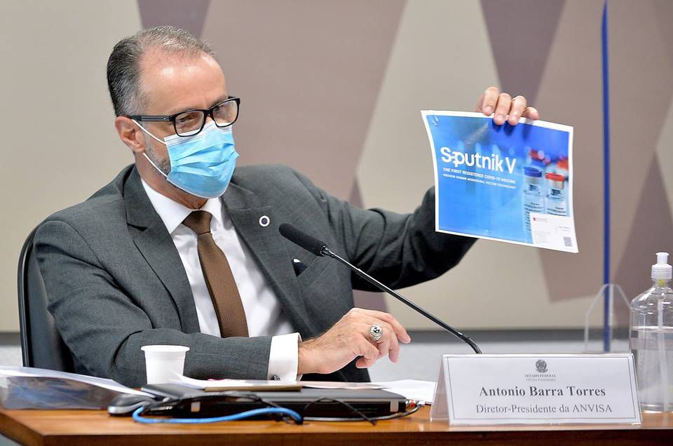 Presidente da Anvisa critica postura de Bolsonaro na pandemia