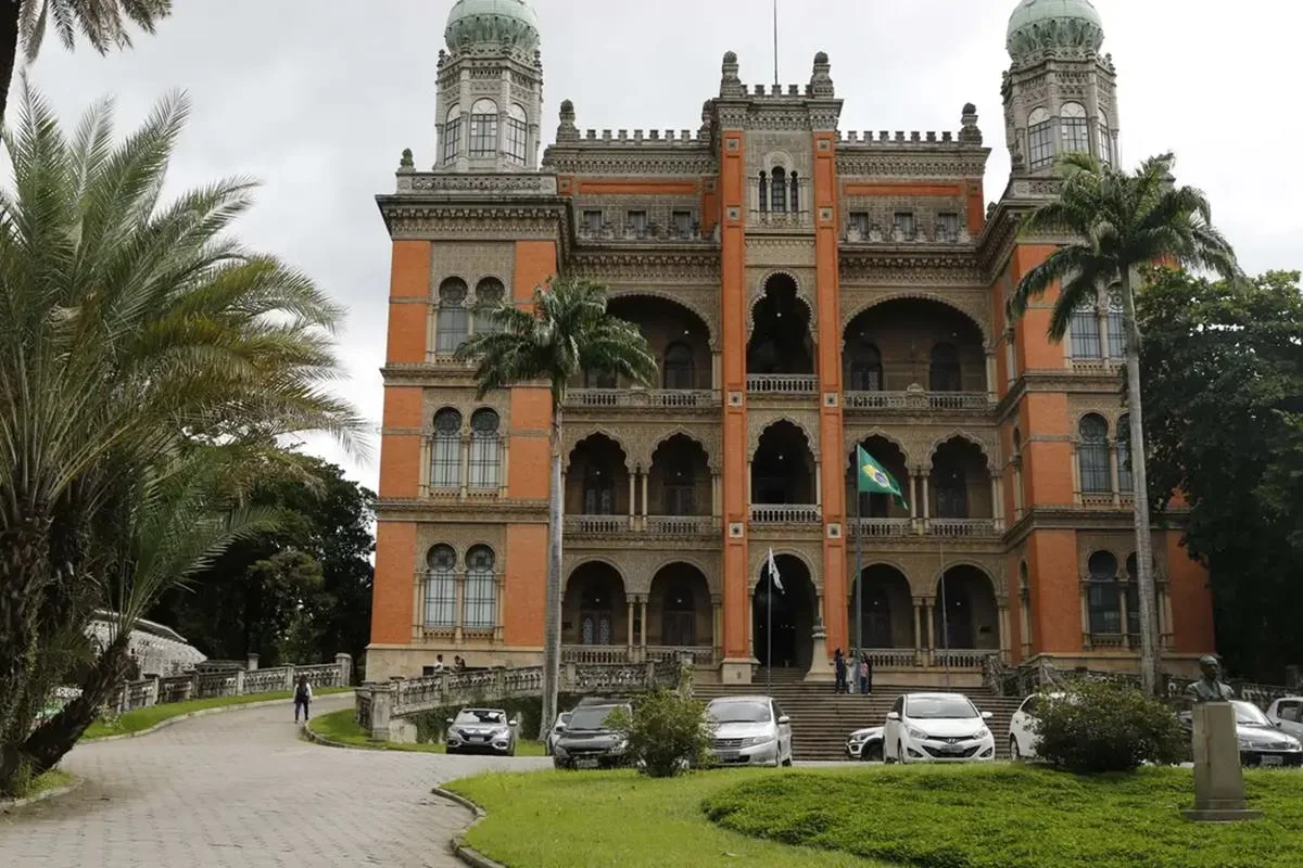 TCU investiga acordo entre Fiocruz e EMS para canetas emagrecedoras