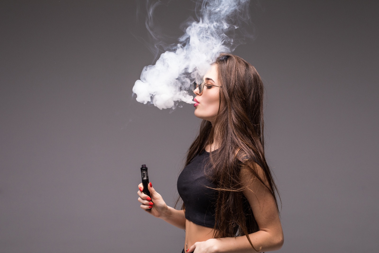 Vape e danos à pele: como o farmacêutico esteta pode orientar seus pacientes