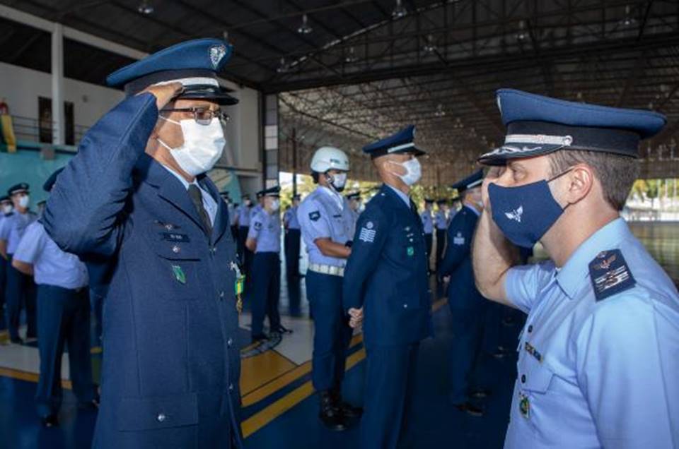 Aeronáutica abre vagas para Serviço Militar: há oportunidades para farmacêuticos 