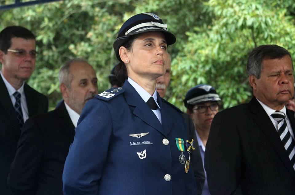 Trajetória da primeira farmacêutica a presidir o laboratório da aeronáutica.