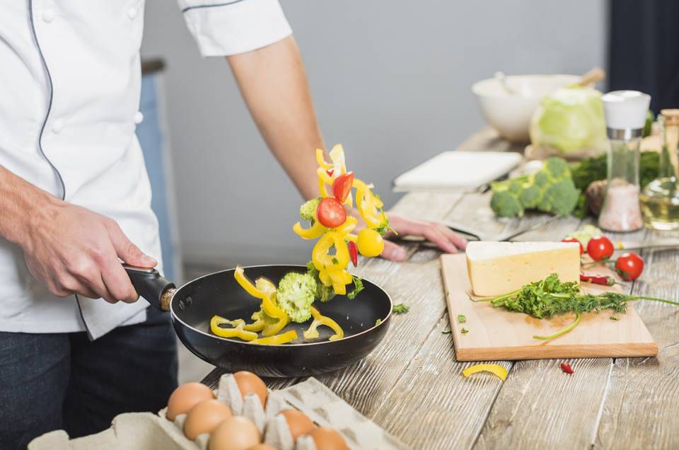 Farmacêuticos e chef de cozinha se unem em farmácia-bistrô de comida saudável