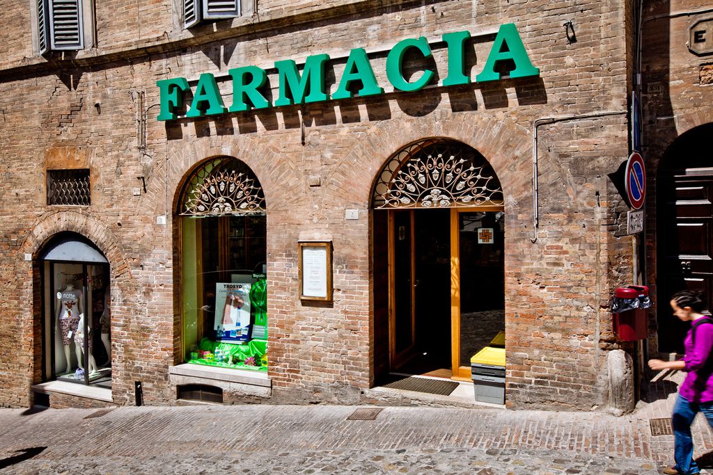 A farmácia italiana e suas particularidades