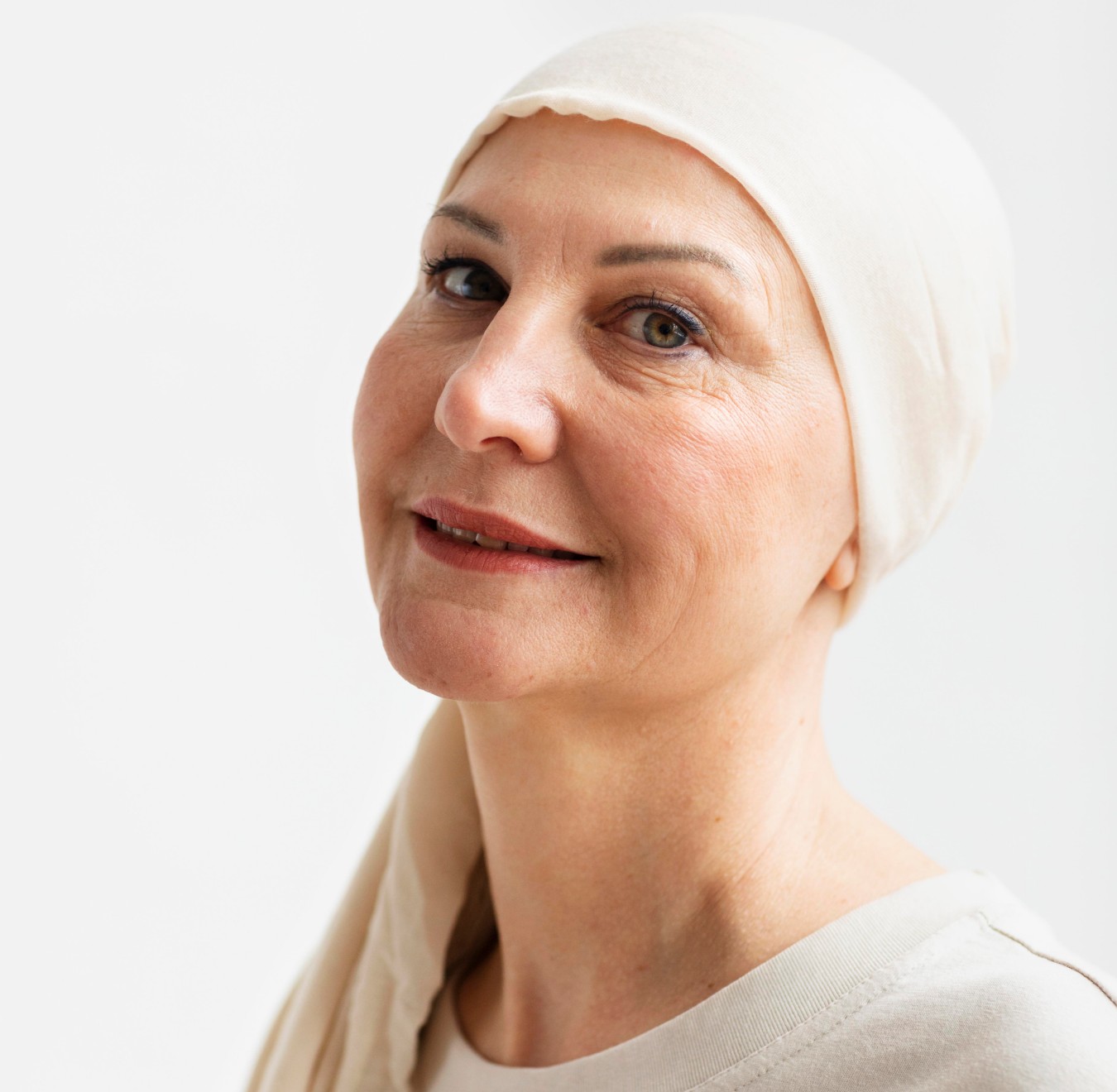 Novo medicamento contra o câncer de mama reduz em 30% o risco de morte