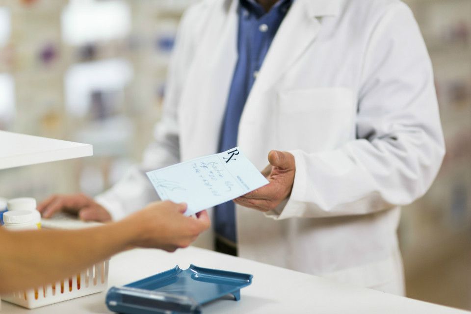 10 passos para dispensação de antibióticos nas farmácias