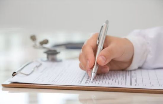 Médico erra prescrição e causa 0verd0se fatal em criança
