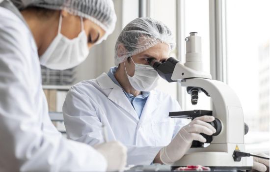 Infecção simultânea por variantes do coronavírus é comprovada