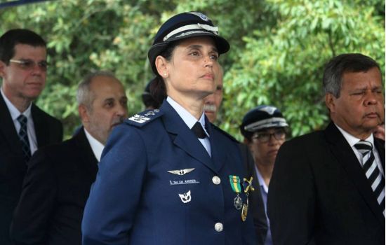 Farmacêutica é a primeira mulher na presidência do laboratório da aeronáutica