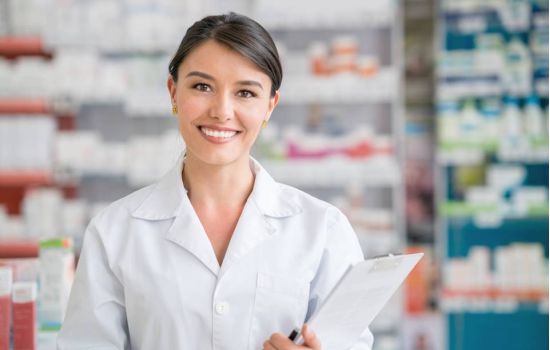 Farmacêutico é um peso burocrático para farmácias?